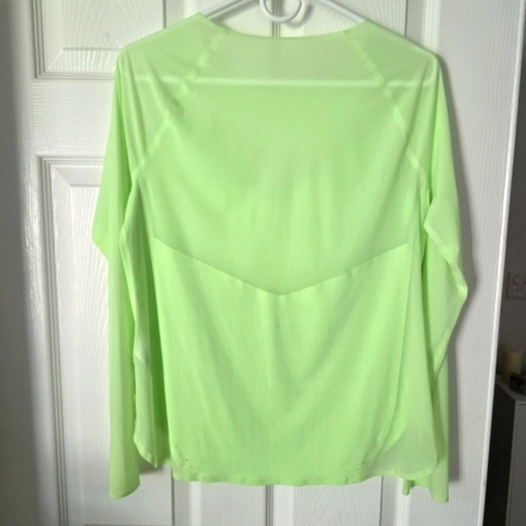 Athleta Green Speedwork Top Mesh Lightweight Airflow Neon Green - Picture 5 of 9